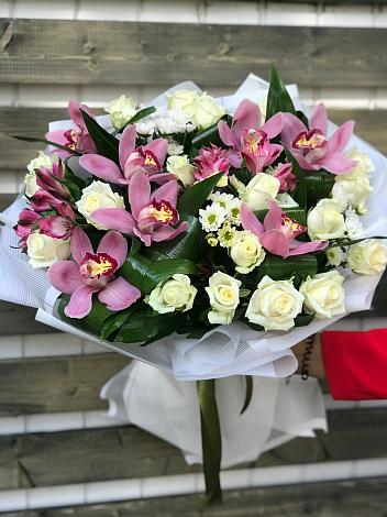 Букет цветов из: Розы и Хризантемы в Видяево