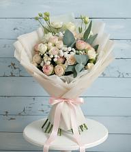 Букет цветов из:  Розы и Лизиантусы в Видяево