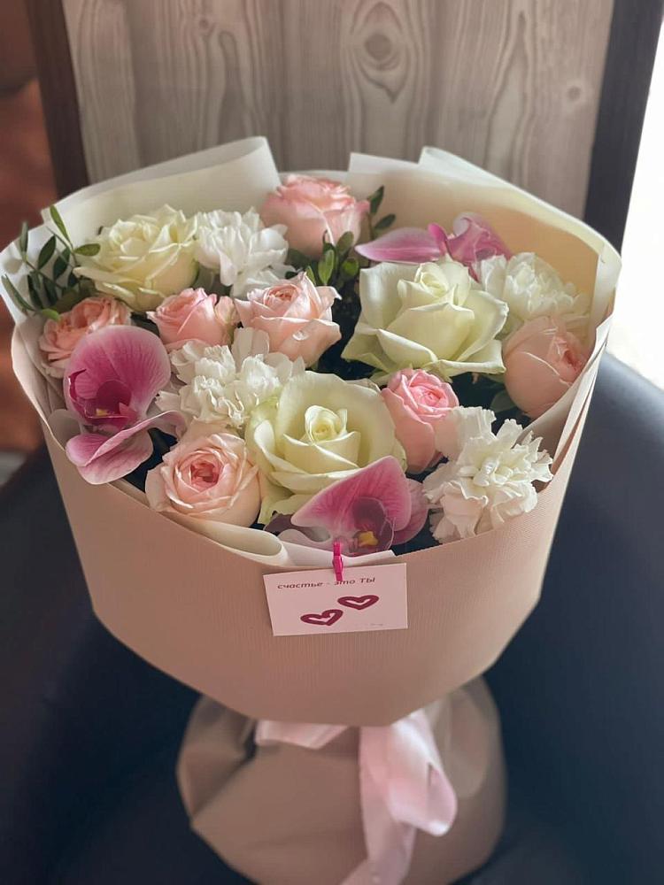 Букет цветов из: Орхидеи, Розы и Гвоздики в Видяево