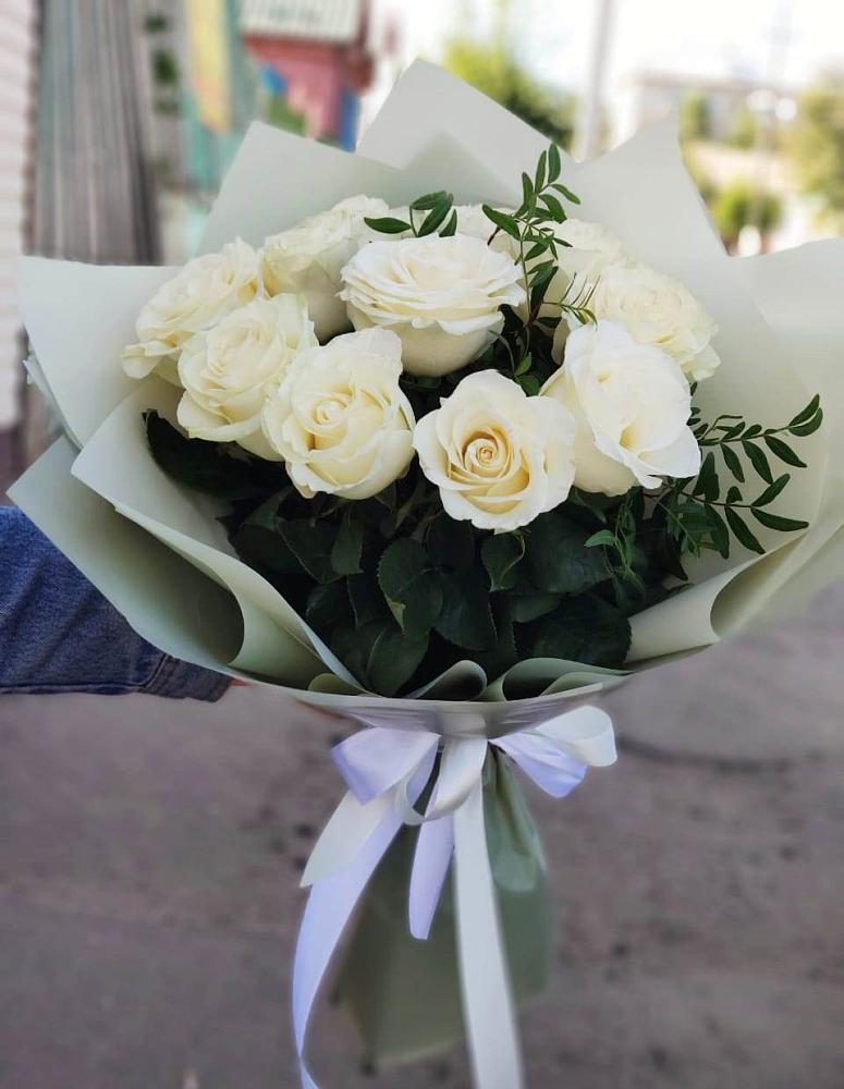 Букет Белые розы Проуд в Видяево