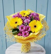 Букет цветов из:  Хризантемы и Герберы в Видяево