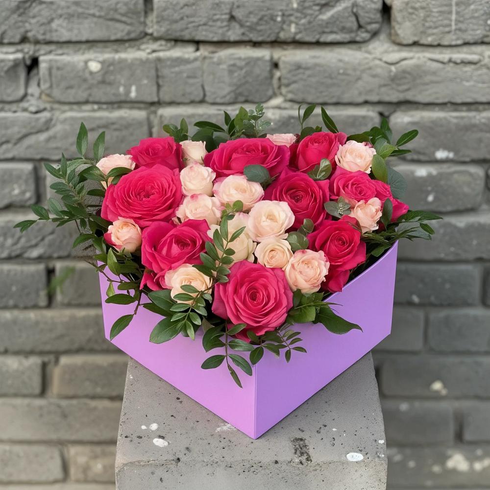 Цветочная композиция из Розы в коробке в Видяево