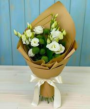 Букет цветов из:  Хризантемы и Лизиантусы в Видяево