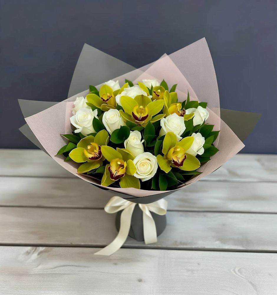 Букет цветов из: Орхидеи и Розы в Видяево