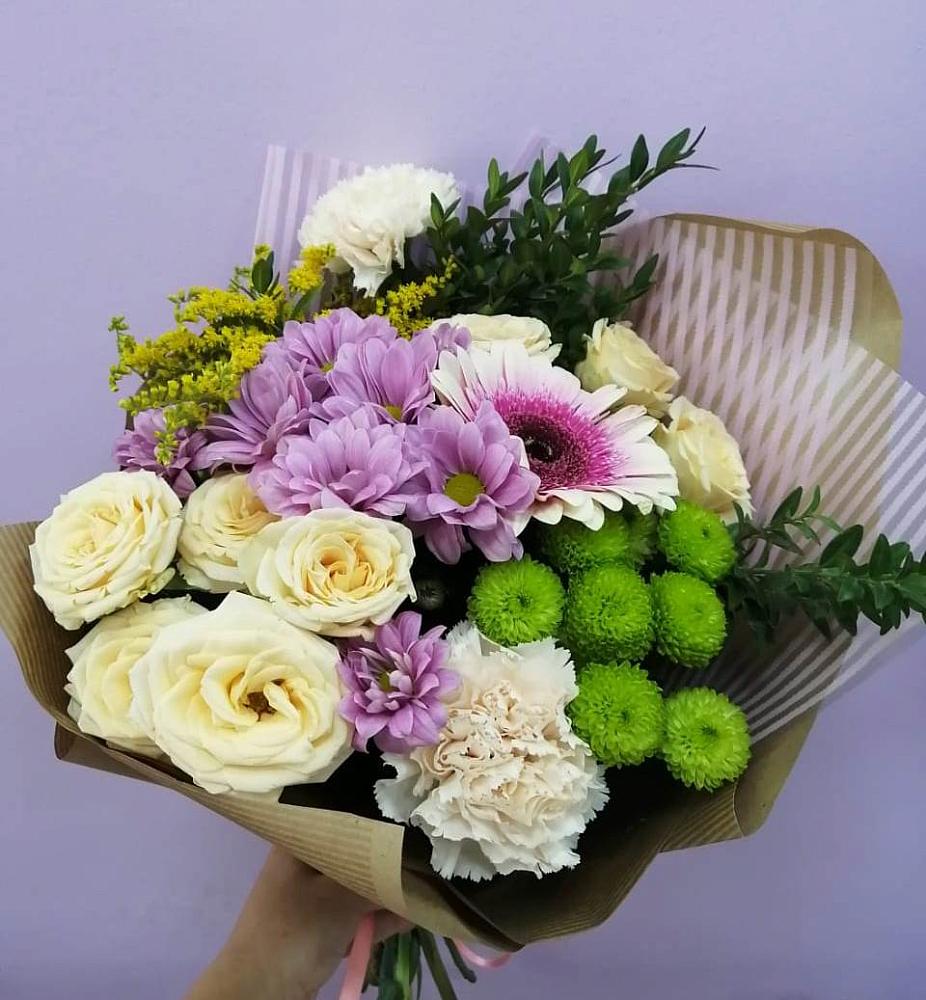 Букет цветов из: Хризантемы, Розы, Гвоздики и Герберы в Видяево