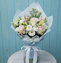Букет цветов из:  Розы и Лизиантусы #REPLACE_PRED# Видяево