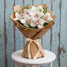 Букет цветов из:  Орхидеи и Розы в Видяево